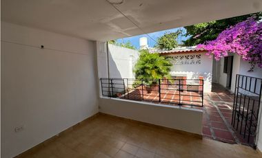 SE VENDE O ARRIENDA CASA EN EL SECTOR DEL JARDIN, SANTA MARTA