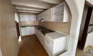 SE VENDE O ARRIENDA CASA EN EL SECTOR DEL JARDIN, SANTA MARTA