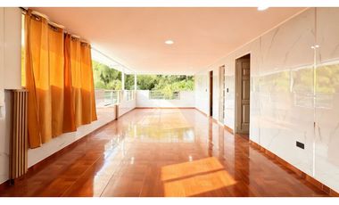 Casa esquinera con terraza en venta | Rincón del bosque - Palmira