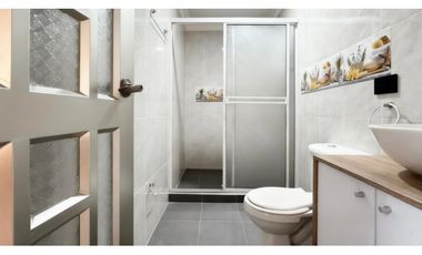 Casa esquinera con terraza en venta | Rincón del bosque - Palmira