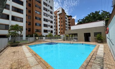 ALQUILO APARTAMENTO EN CIUDAD JARDIN DE 220m