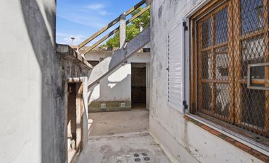 PH TRES AMBIENTES EN VENTA CENTRO DE BURZACO