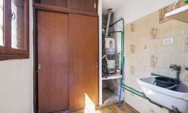 PH TRES AMBIENTES EN VENTA CENTRO DE BURZACO