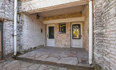 PH TRES AMBIENTES EN VENTA CENTRO DE BURZACO