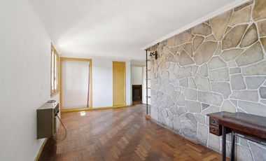 PH TRES AMBIENTES EN VENTA CENTRO DE BURZACO