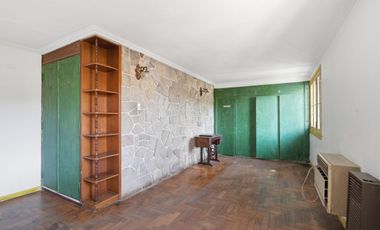 PH TRES AMBIENTES EN VENTA CENTRO DE BURZACO