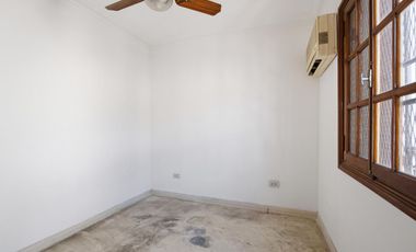 PH TRES AMBIENTES EN VENTA CENTRO DE BURZACO