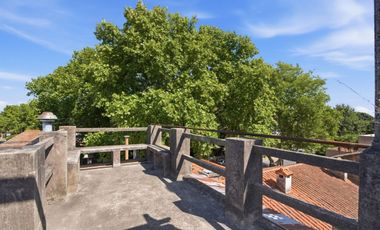 PH TRES AMBIENTES EN VENTA CENTRO DE BURZACO