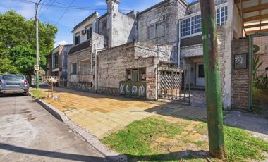 PH TRES AMBIENTES EN VENTA CENTRO DE BURZACO