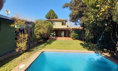 Casa en arriendo en LAS CONDES