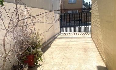 Casa en Arriendo en Gran oportunidad , casa de 2 dormitorios y un baño en placilla, Curauma.