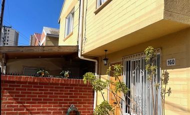 Casa en Arriendo en Gran oportunidad , casa de 2 dormitorios y un baño en placilla, Curauma.