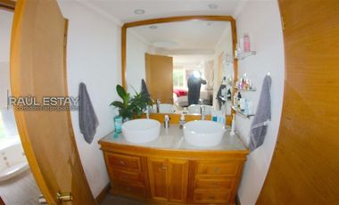 Casa en Venta en Hacienda Rinconada es un Condominio residencial consolidado a 3,6 km. del centro de Rinconada y 7 km. de Los Andes