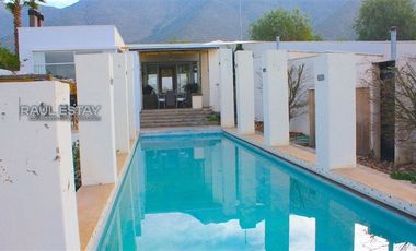 Casa en Venta en Hacienda Rinconada es un Condominio residencial consolidado a 3,6 km. del centro de Rinconada y 7 km. de Los Andes