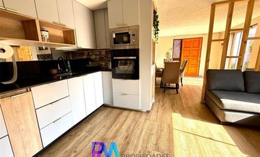 Casa en Venta en alcalde eduardo castillo velasco con avenida americo vespucio