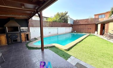 Casa en Venta en alcalde eduardo castillo velasco con avenida americo vespucio
