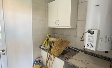 VENTA CASA A ESTRENAR - Barrio Oeste, Esperanza.-