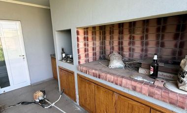 VENTA CASA A ESTRENAR - Barrio Oeste, Esperanza.-