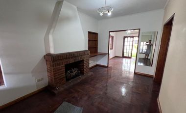 Casa en venta en Ezpeleta Este