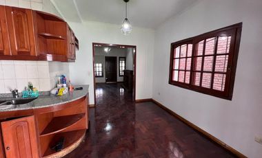 Casa en venta en Ezpeleta Este