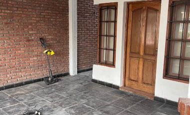 Casa en venta en Ezpeleta Este