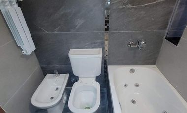 SEMIPISO EN VENTA 2 Dormitorios c/Balcón - Pje Cajaraville 100 - Martin, Rosario