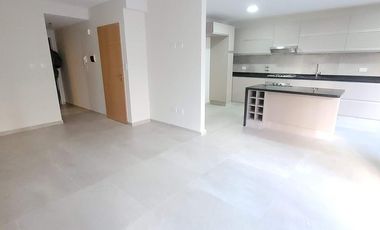SEMIPISO EN VENTA 2 Dormitorios c/Balcón - Pje Cajaraville 100 - Martin, Rosario