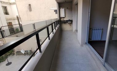 SEMIPISO EN VENTA 2 Dormitorios c/Balcón - Pje Cajaraville 100 - Martin, Rosario