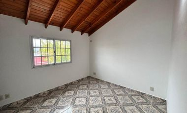 Duplex en alquiler en Merlo Norte