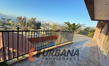 OPORTUNIDAD! HERMOSA Y AMPLIA CASA EN LA HERRADURA