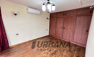 OPORTUNIDAD! HERMOSA Y AMPLIA CASA EN LA HERRADURA