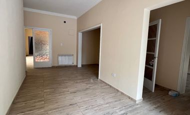 Propiedad-Casa de 5 dormitorios en venta en San Rafael, Mendoza