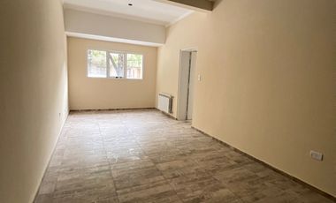 Propiedad-Casa de 5 dormitorios en venta en San Rafael, Mendoza