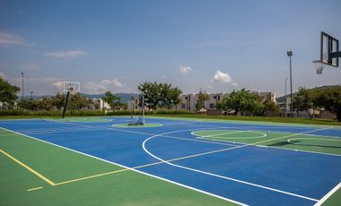 Casa Amueblada en Renta con 3 Habitaciones, Alberca y Amenidades en Xochitepec