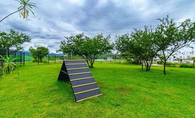 Casa Amueblada en Renta con 3 Habitaciones, Alberca y Amenidades en Xochitepec