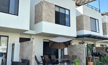 Casa Amueblada en Renta con 3 Habitaciones, Alberca y Amenidades en Xochitepec