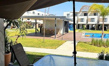 Casa Amueblada en Renta con 3 Habitaciones, Alberca y Amenidades en Xochitepec