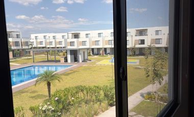 Casa Amueblada en Renta con 3 Habitaciones, Alberca y Amenidades en Xochitepec