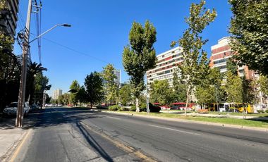 Departamento en arriendo c/ estacionamiento en Pío XI