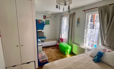 Departamento en arriendo c/ estacionamiento en Pío XI