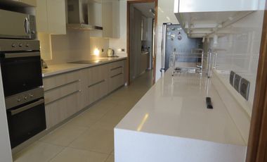 Departamento Amoblado Excluisivo En Arriendo De 4 Dorm. En Vitacura