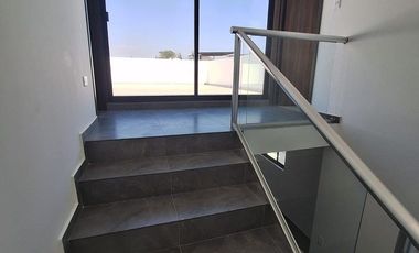 ESTRENA CASA FRACC. SUSPIRO, CERCA PLAZA SAN DIEGO