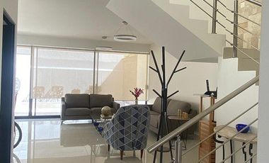 RENTA HERMOSA CASA AMUEBLADA LOMAS I