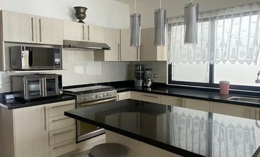 RENTA HERMOSA CASA AMUEBLADA LOMAS I