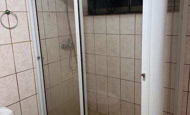 ARRIENDO CASA PARA USO COMERCIAL Y/O HABITACIONAL