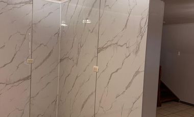 ARRIENDO CASA PARA USO COMERCIAL Y/O HABITACIONAL