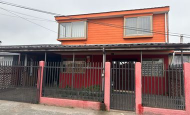 ARRIENDO CASA PARA USO COMERCIAL Y/O HABITACIONAL