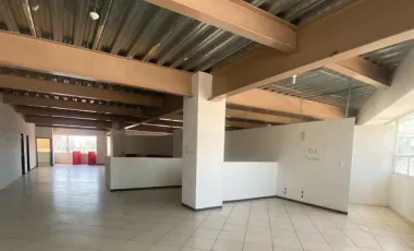 Edificio en renta en Lázaro Cárdenas, Morelia, Michoacán de Ocampo