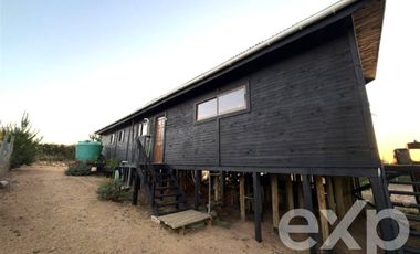 Terreno Construccion en Venta en Vende Lote 43 con casa 98 m2 Pichilemu