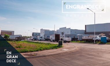 Bodega en Renta de 1400 m2 en Parque Industrial Quazar